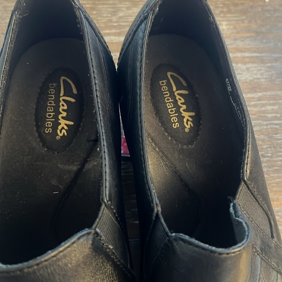 Clark’s size 7.5 - Picture 2 of 4